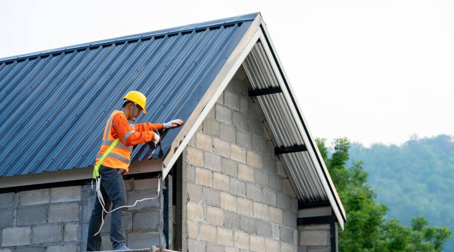 Professional gutter cleaning in Arlington, WA